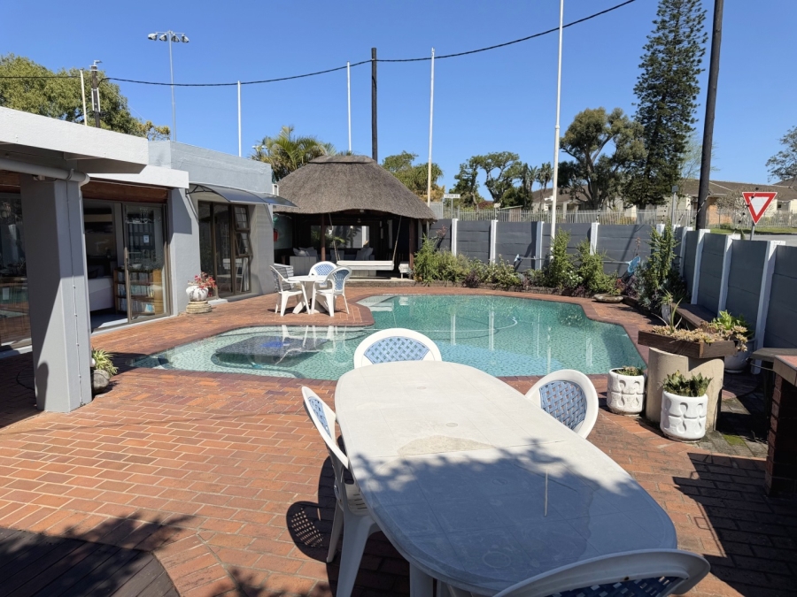 6 Bedroom Property for Sale in Stirling Eastern Cape